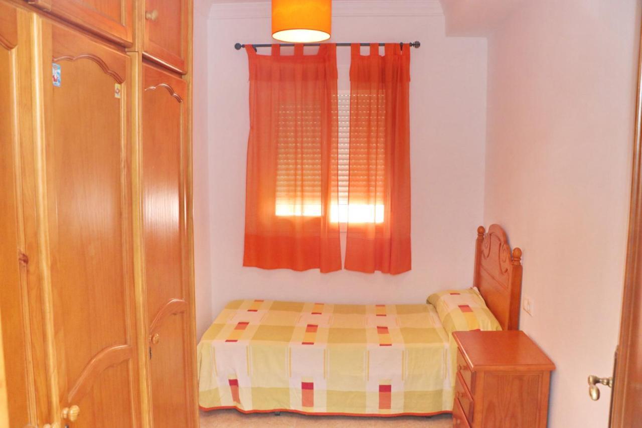 Apartamento Cervantes โกนิล เด ลาฟรอนเตรา ภายนอก รูปภาพ