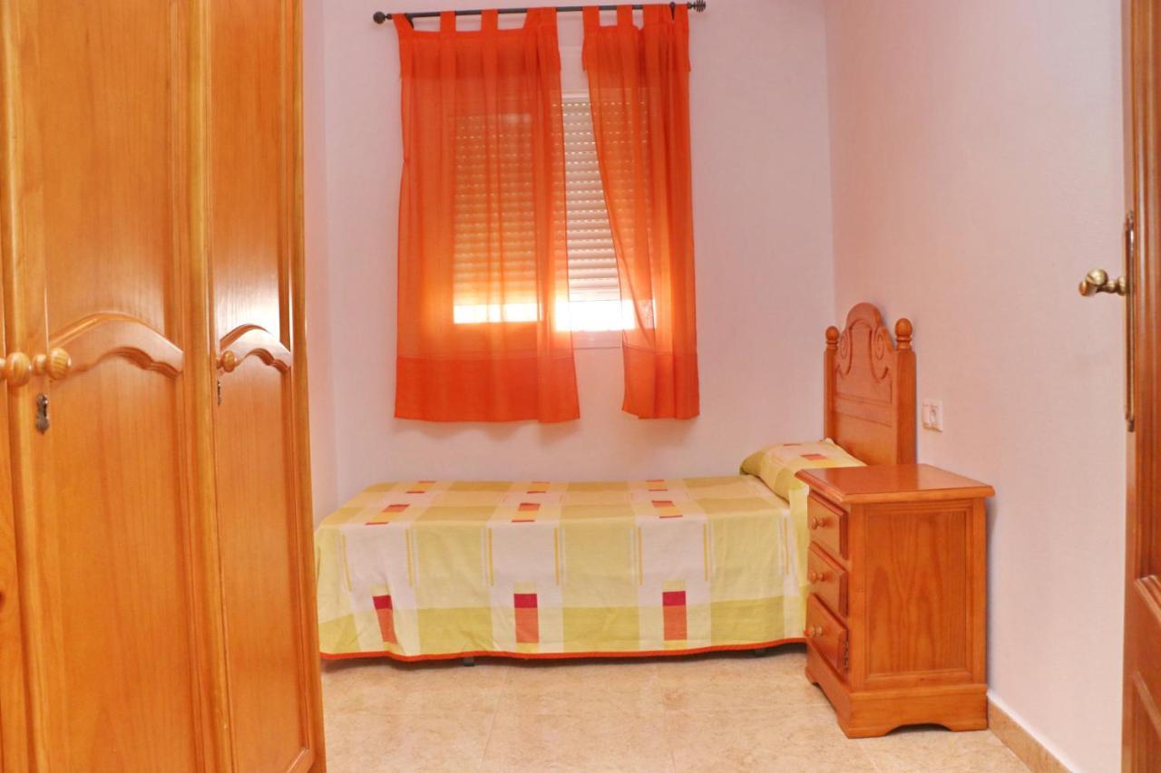 Apartamento Cervantes โกนิล เด ลาฟรอนเตรา ภายนอก รูปภาพ